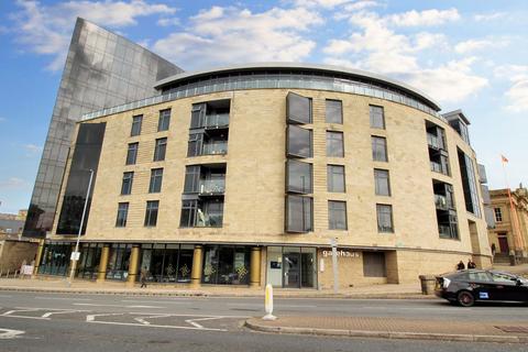 2 bedroom flat for sale, Apartment 301 The Gatehaus, Leeds Road, Bradford, West Yorkshire, BD1 5BL