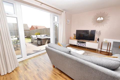 3 bedroom detached house for sale, Pilkington Close, Wakefield, West Yorkshire