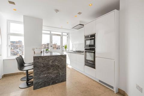 3 bedroom apartment to rent, Weymouth Street, Marylebone, London, W1G