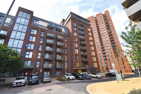 1 bedroom flat for sale, Shearwater Drive, London