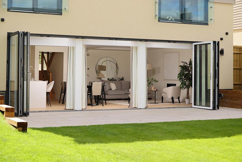 PG-Foxley Pl-Sh Home-Aug23-037.jpg