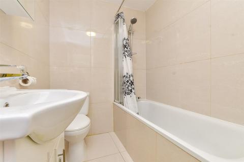 22d Longley Road, Croydon, CR0 3LH