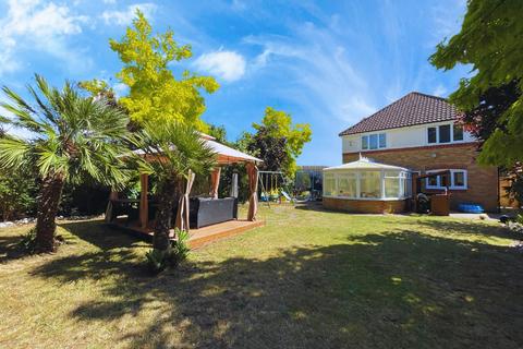 4 bedroom detached house for sale, Rowan Grove, Aveley, Essex, RM15