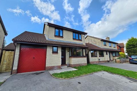 3 bedroom detached house to rent, North End Road, Yatton