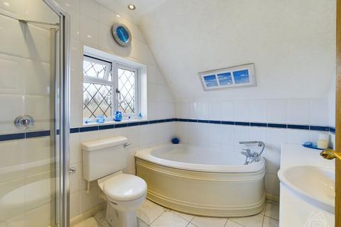 105 South Road, South Ockendon, RM15 6NR