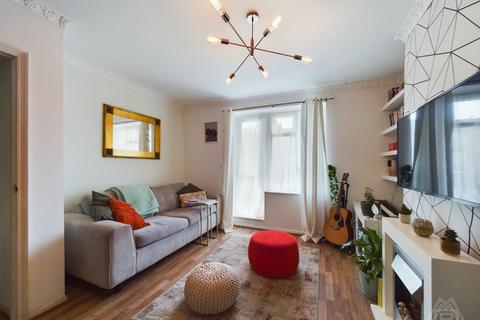 28 Galey Green, South Ockendon, RM15 5BP