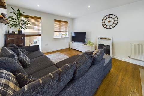 23 Torino Way, South Ockendon, RM15 5FT