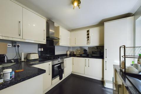 12 Nethan Drive, Aveley, South Ockendon, RM15 4RA