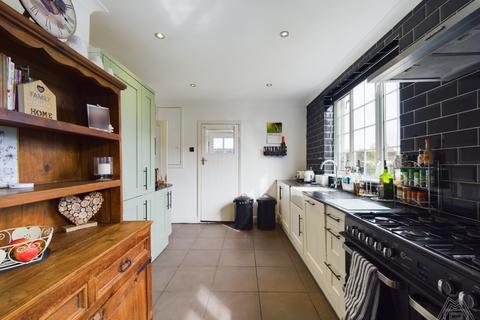 118 Hamble Lane, South Ockendon, RM15 5HP