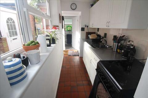 2 bedroom terraced house for sale, Milton Keynes MK13