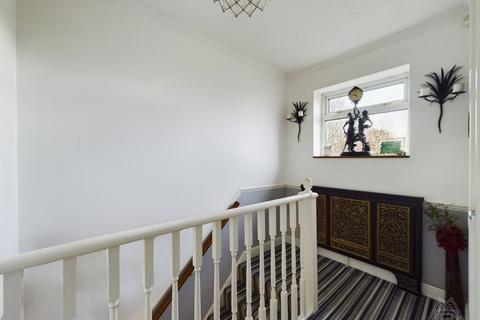 133 Usk Road, Aveley, South Ockendon, RM15 4NT
