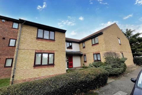 1 bedroom flat for sale, Elmdon Road, South Ockendon, Essex, RM15