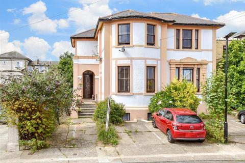 5 bedroom ground floor maisonette for sale, Royal Crescent, Sandown, Isle of Wight