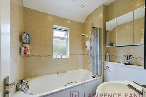 75 Robin Hood Way, Greenford, UB6 7QW
