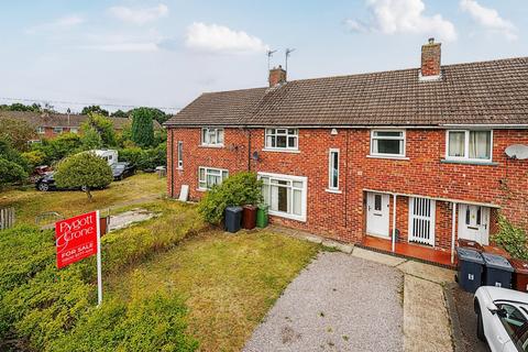 3 bedroom terraced house for sale, Croxton Drive, Lincoln, Lincolnshire, LN6