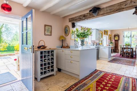 Lower Combe House Combe, Huish Episcopi, Langport, TA10 0QG