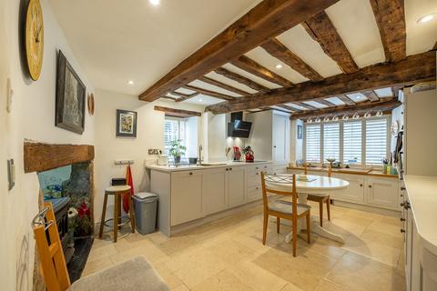 4 bedroom semi-detached house for sale, Central Wells