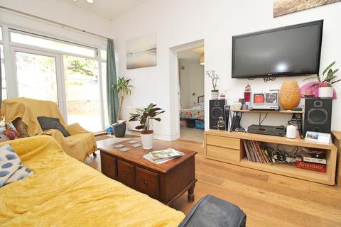 2 bedroom apartment for sale, Sackville Gardens, Hove