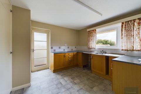 2 bedroom detached bungalow for sale, Broadparks Avenue, Exeter