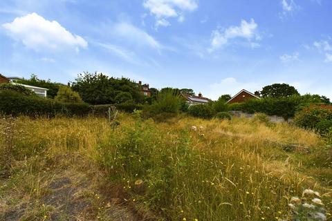 2 bedroom detached bungalow for sale, Broadparks Avenue, Exeter