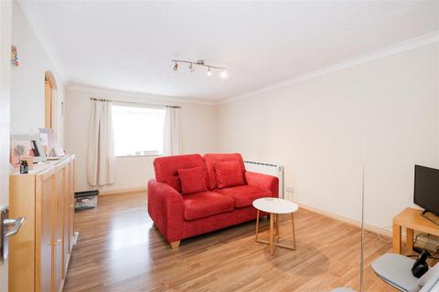 2 bedroom apartment for sale, Chequers, Hills Road, Buckhurst Hill