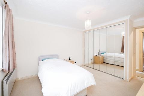 2 bedroom apartment for sale, Chequers, Hills Road, Buckhurst Hill