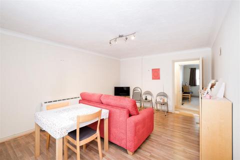 2 bedroom apartment for sale, Chequers, Hills Road, Buckhurst Hill