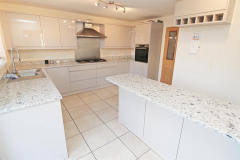 4 bedroom detached house for sale, Bywell Court, Kingsmead, Milton Keynes