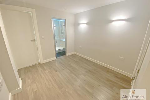 283 Upper Third Street, Milton Keynes, MK9 1DR
