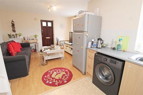 1 bedroom terraced house for sale, Pimpernel Grove, Walnut Tree, Milton Keynes