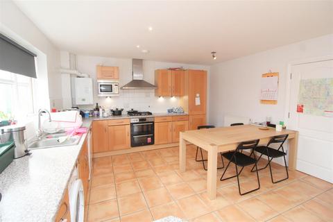 44 Darwin Close, Medbourne, Milton Keynes, MK5 6FF