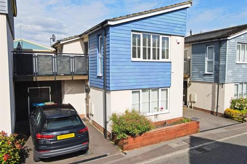 1 bedroom detached house for sale, Trevelyan Way, Old Wolverton, Milton Keynes