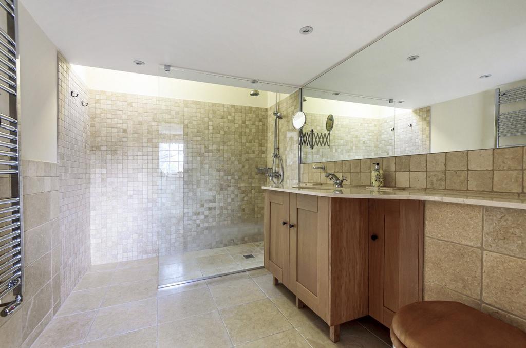 Annexe Shower Room