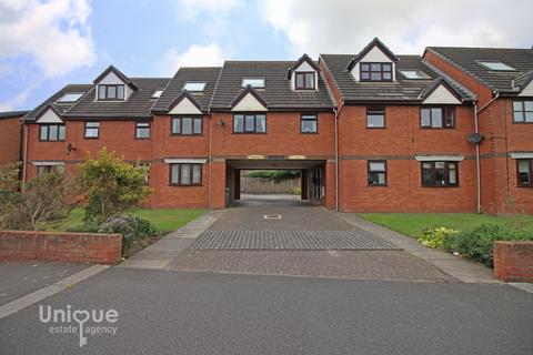 3 bedroom apartment for sale, Lodge Court, Norbreck Road, Thornton-Cleveleys, FY5