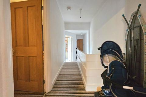 86 Fourth Avenue, London, E12 6DR
