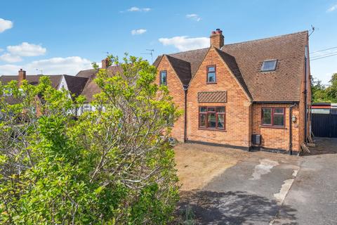 4 bedroom chalet for sale, Chequers Orchard, Iver SL0