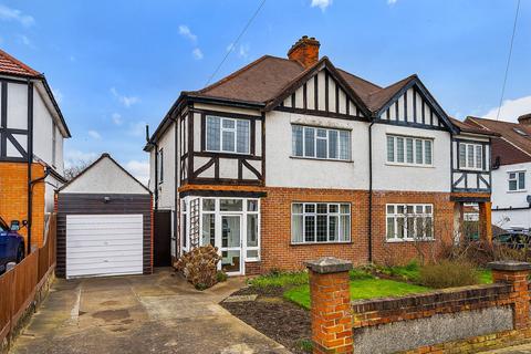 22 Fullbrooks Avenue, Worcester Park, KT4 7PE
