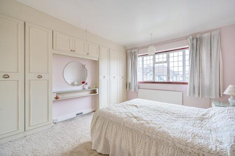 22 Fullbrooks Avenue, Worcester Park, KT4 7PE