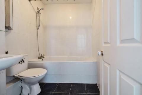 1 bedroom flat for sale, Loudwater,  Buckinghamshire,  HP11