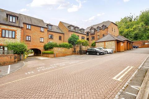 1 bedroom flat for sale, Loudwater,  Buckinghamshire,  HP11