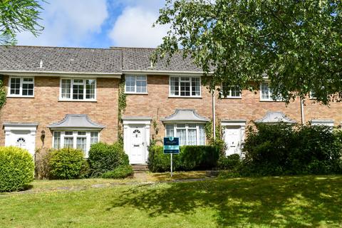 3 bedroom terraced house for sale, Grafton Gardens, Pennington, Lymington, SO41