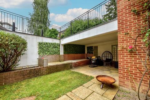 4 bedroom semi-detached house for sale, Hazelbank, Croxley Green, Hertfordshire