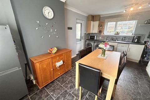 3 bedroom semi-detached house for sale, Maesyfelin, Pontyberem, Llanelli