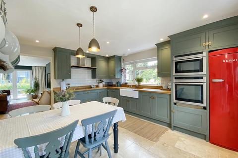 4 bedroom end of terrace house for sale, Summerhill, Stepaside, Narberth