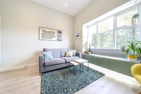 1 bedroom flat for sale, High Street, Penge, London, SE20