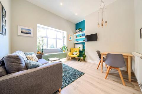 1 bedroom flat for sale, High Street, Penge, London, SE20