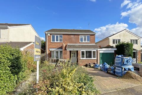 4 bedroom detached house for sale, Lingswood Park, Northampton, NN3 8TB