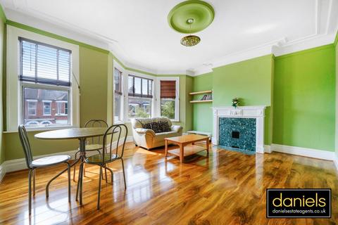 2 bedroom flat for sale, Herbert Gardens, Kensal Rise, London, NW10