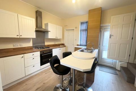 3 bedroom house to rent, Low Lane, Horsforth, Leeds, West Yorkshire, UK, LS18