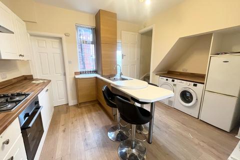 3 bedroom house to rent, Low Lane, Horsforth, Leeds, West Yorkshire, UK, LS18